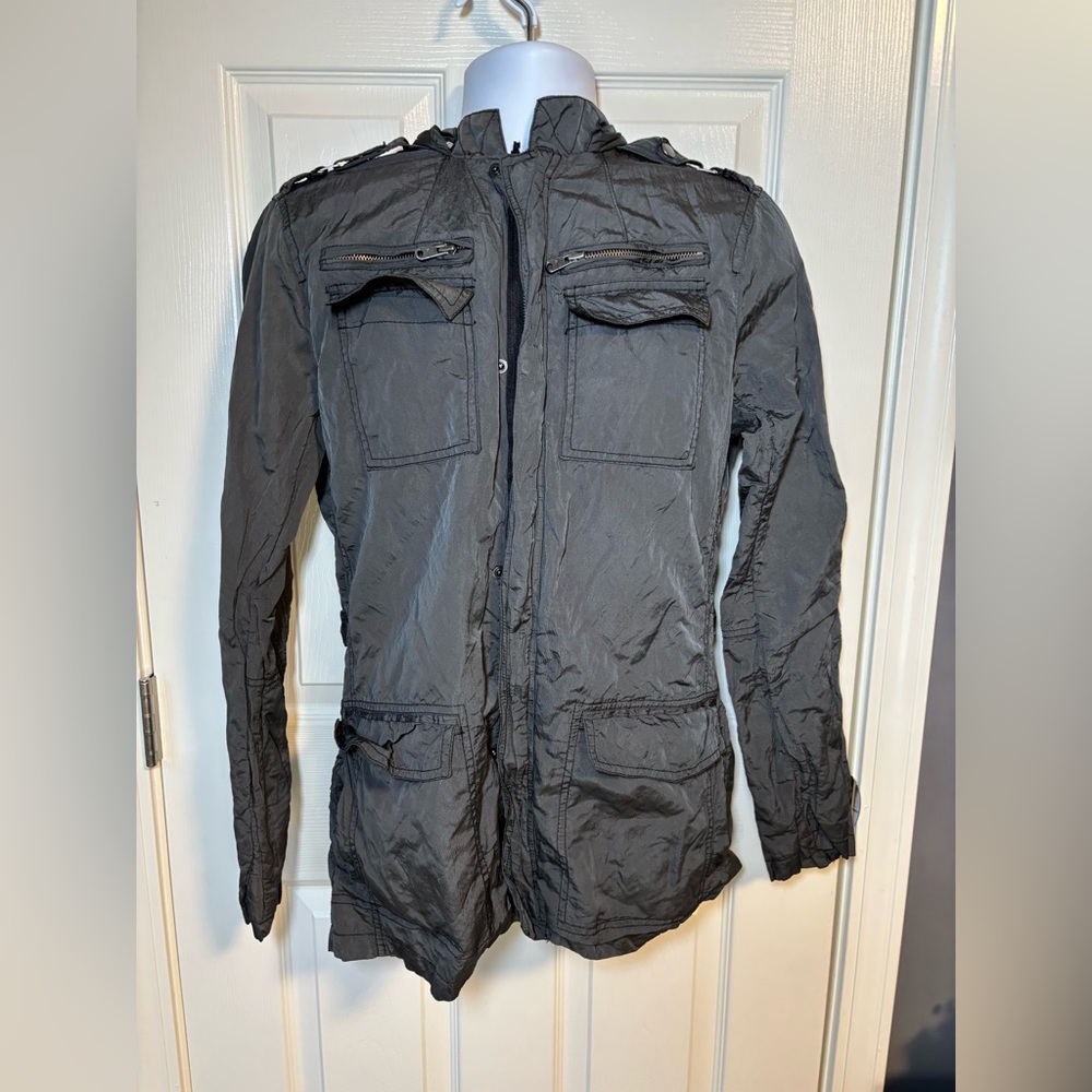 Black lightweight zip-up jacket with hood by Marc Anthony -men’s small